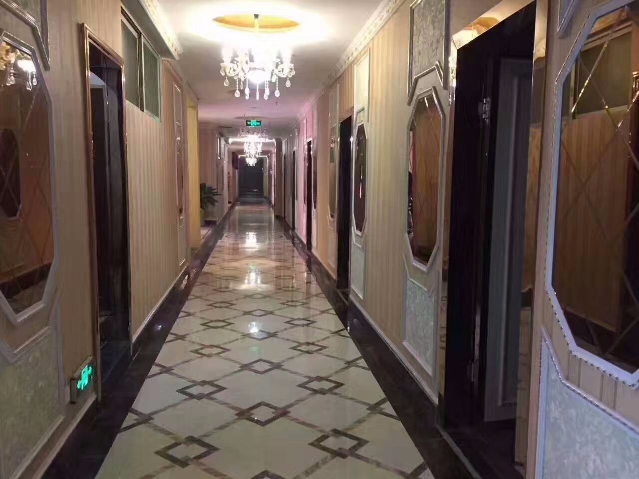 揭阳金碧辉煌影院式K歌沐足养生会所