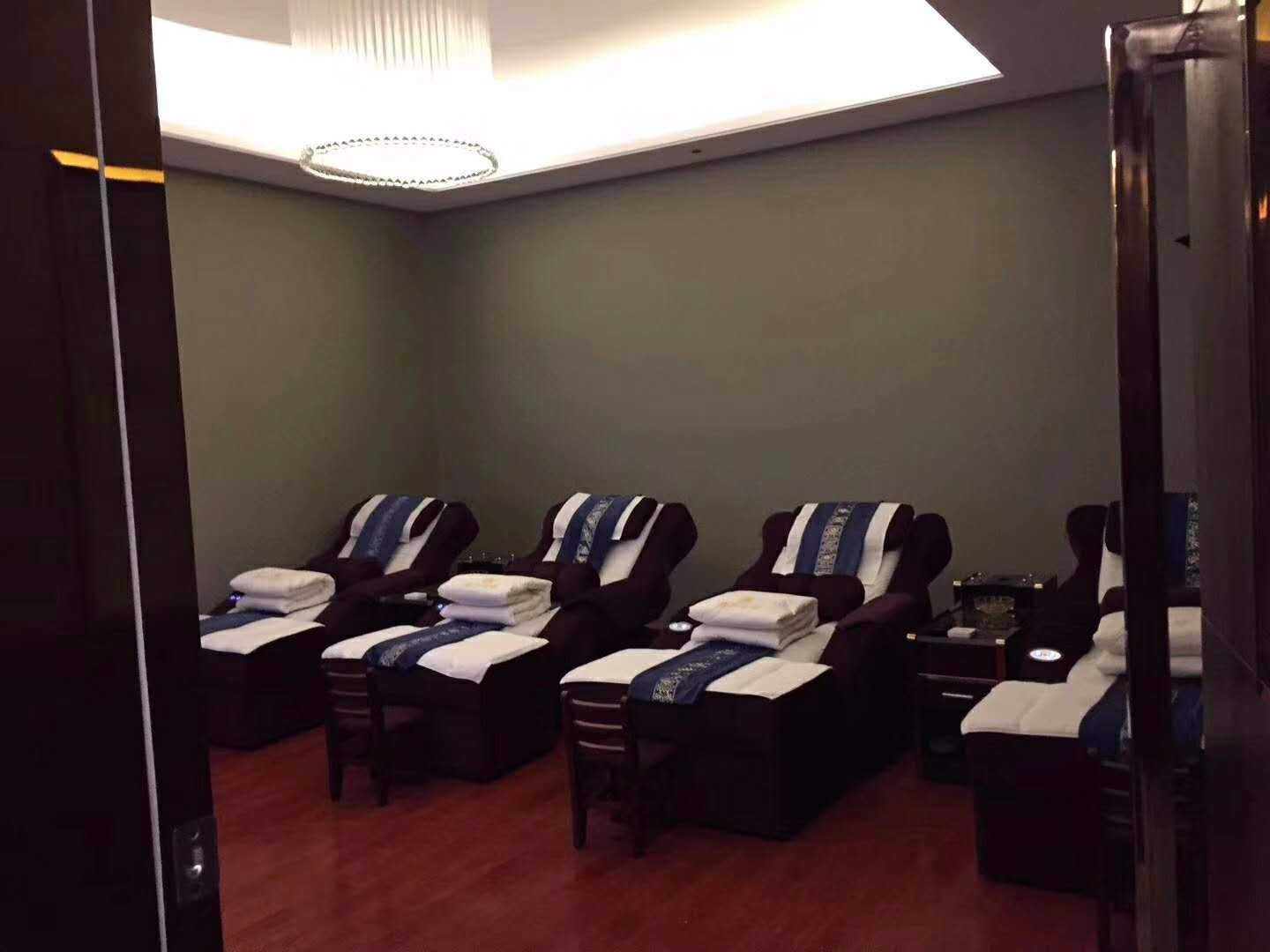 湖南鑫康宁连锁足浴万家丽中路新怡园店
